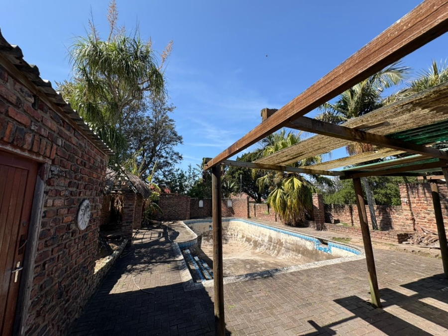 5 Bedroom Property for Sale in Amalinda Eastern Cape
